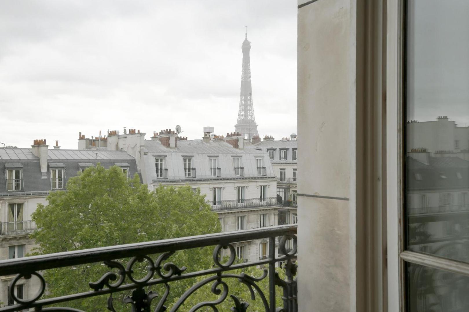 Appartement La Dame De Fer - Vue Magique Sur La Tour Eiffel à Paris Extérieur photo