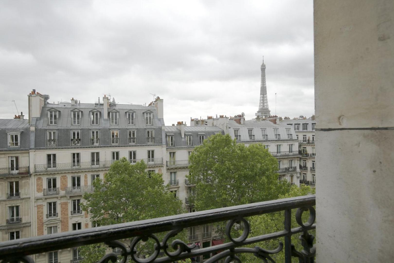 Appartement La Dame De Fer - Vue Magique Sur La Tour Eiffel à Paris Extérieur photo